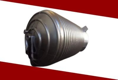 Cladded pressure vessel for a chemical plant